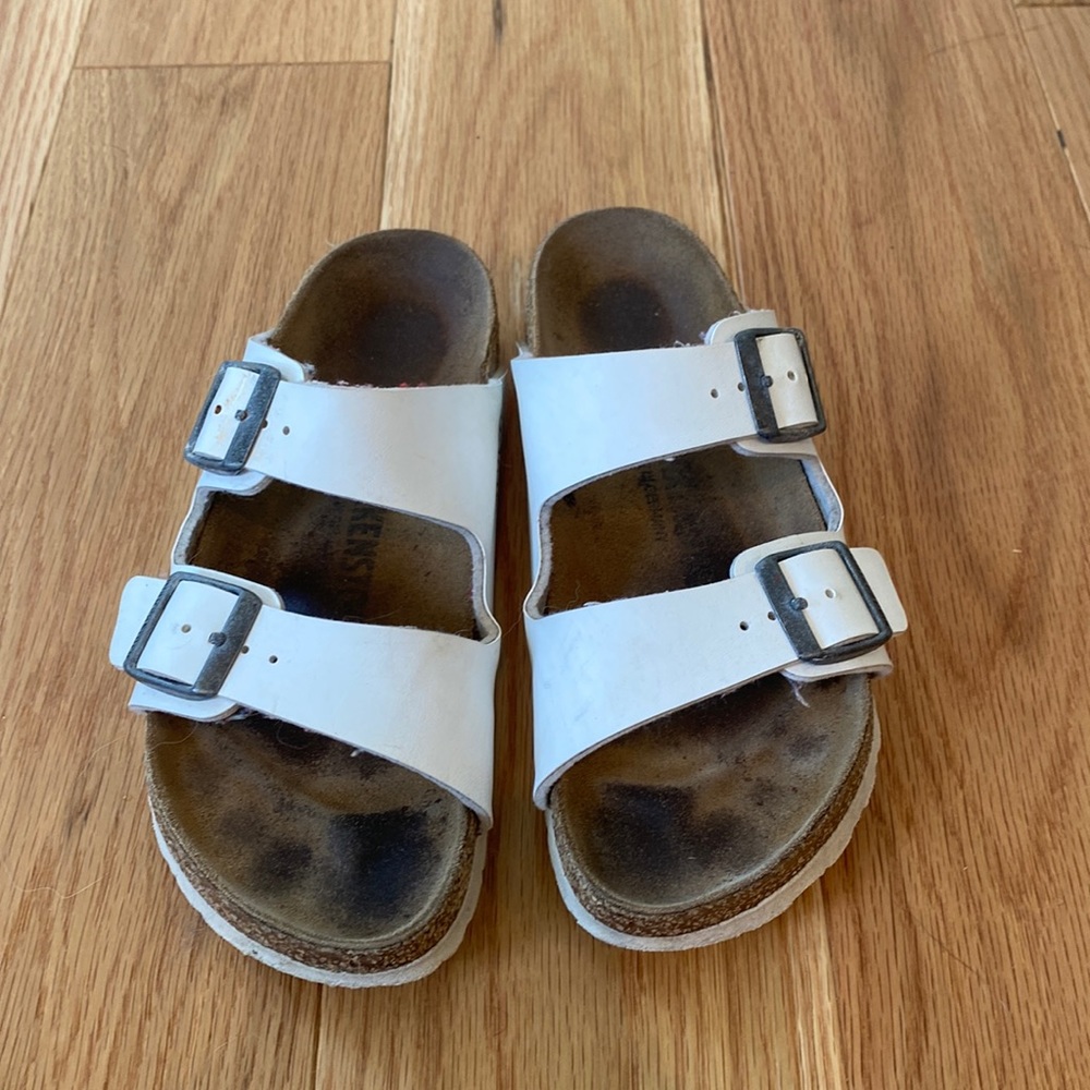 Birkenstocks ColorWhite Birko-Flor™
SizeEU 36 (US Women's 5-5.5)
WidthNarrow